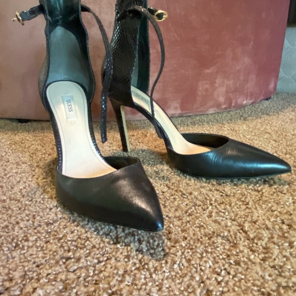 Guess black leather shoes size 8.5 - Picture 7 of 8